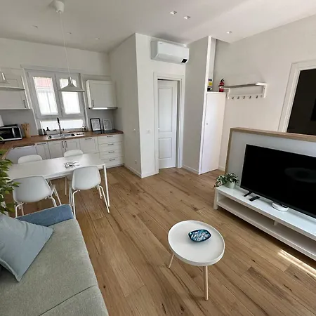 Leone Tatil Evi Roma